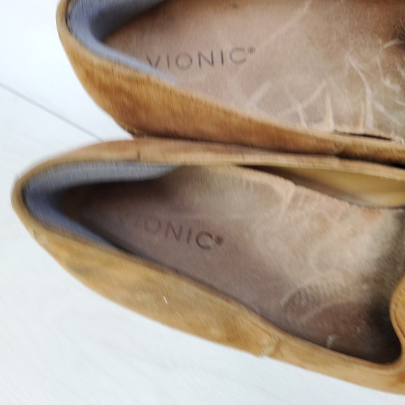 Vionic Willa Wedge Tan Suede Leather W 9 Wide Orthotic Comfort Lug Sole Workwear